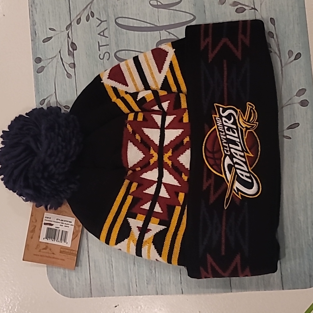 MITCHELL & NESS  Clevlend Cavaliers Pom Pom Hat